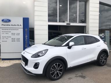 Voir le détail de l'offre de cette FORD Puma 1.0 EcoBoost 125ch mHEV Titanium 6cv de 2020 en vente à partir de 177.44 €  / mois