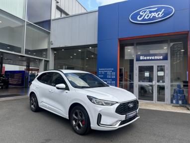 Voir le détail de l'offre de cette FORD Kuga 2.5 Duratec 180ch Hybrid FlexiFuel ST-Line X Powershift de 2024 en vente à partir de 38 499 € 