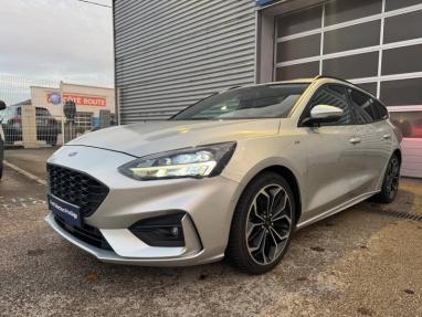 Voir le détail de l'offre de cette FORD Focus SW 1.0 EcoBoost 125ch ST-Line BVA de 2019 en vente à partir de 242.62 €  / mois