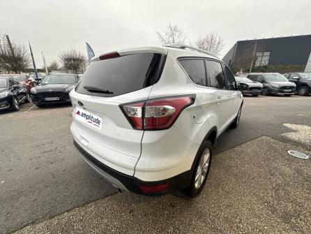 FORD Kuga 2.0 TDCi 150ch Stop&Start Titanium 4x2 à vendre à Auxerre - Image n°5