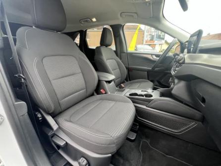 FORD Kuga 2.5 Duratec 190ch FHEV E85 Titanium BVA à vendre à Auxerre - Image n°11