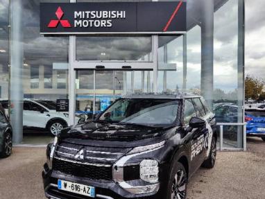 Voir le détail de l'offre de cette MITSUBISHI Outlander 2.4 PHEV 306ch Instyle 4WD de 2025 en vente à partir de 63 599 € 