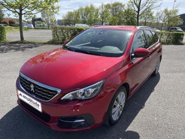 Voir le détail de l'offre de cette PEUGEOT 308 SW 1.5 BlueHDi 130ch S&S Allure de 2020 en vente à partir de 203.66 € / mois