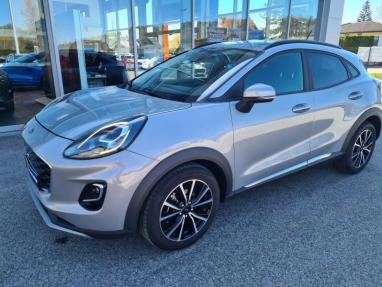 Voir le détail de l'offre de cette FORD Puma 1.0 EcoBoost 125ch mHEV Titanium 6cv de 2021 en vente à partir de 245.02 €  / mois