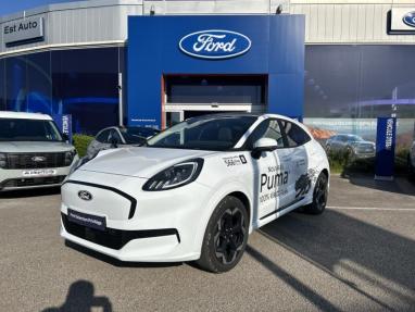 Voir le détail de l'offre de cette FORD Puma Gen-E 168ch Standard Range 43 kWh Premium de 2025 en vente à partir de 35 650 € 