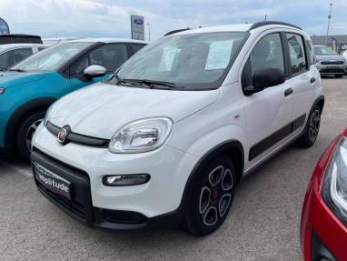 Voir le détail de l'offre de cette FIAT Panda 1.0 70ch BSG S&S City Life de 2021 en vente à partir de 123.25 €  / mois
