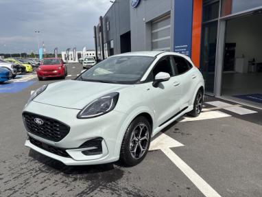 Voir le détail de l'offre de cette FORD Puma 1.0 EcoBoost Hybrid 125ch ST-Line S&S de 2025 en vente à partir de 25 499 € 