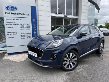 Voir le détail de l'offre de cette FORD Puma 1.0 EcoBoost 155ch mHEV Titanium X de 2022 en vente à partir de 188.4 €  / mois