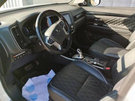 MITSUBISHI Outlander PHEV Twin Motor Instyle 4WD Euro6d-T EVAP 5cv à vendre à Nevers - Image n°10