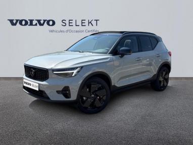 Voir le détail de l'offre de cette VOLVO XC40 B3 163ch Black Edition DCT 7 de 2025 en vente à partir de 48 499 € 