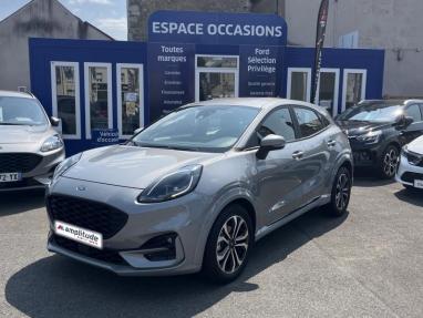 Voir le détail de l'offre de cette FORD Puma 1.0 Flexifuel 125ch S&S mHEV ST-Line de 2022 en vente à partir de 216.92 €  / mois