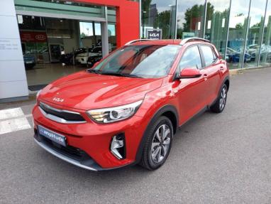 Voir le détail de l'offre de cette KIA Stonic 1.0 T-GDi 120ch MHEV Active DCT7 de 2021 en vente à partir de 176.11 €  / mois
