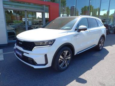 Voir le détail de l'offre de cette KIA Sorento 1.6 T-GDi 230ch HEV Premium BVA6 4x2 7 places de 2023 en vente à partir de 459.79 €  / mois