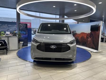 FORD Transit Custom Fg 320 L1H1 2.5 Duratec 232ch Hybride rechargeable Cabine Approfondie Limited CVT à vendre à Orléans - Image n°2