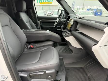 LAND-ROVER Defender 110 3.0 D250 Hard Top S à vendre à Troyes - Image n°8