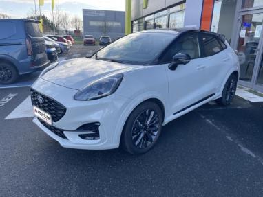 Voir le détail de l'offre de cette FORD Puma 1.0 EcoBoost Hybrid 125 ch Powershift ( (mHEV essence) DCT7 5p Sound Edition de 2025 en vente à partir de 34 750 € 