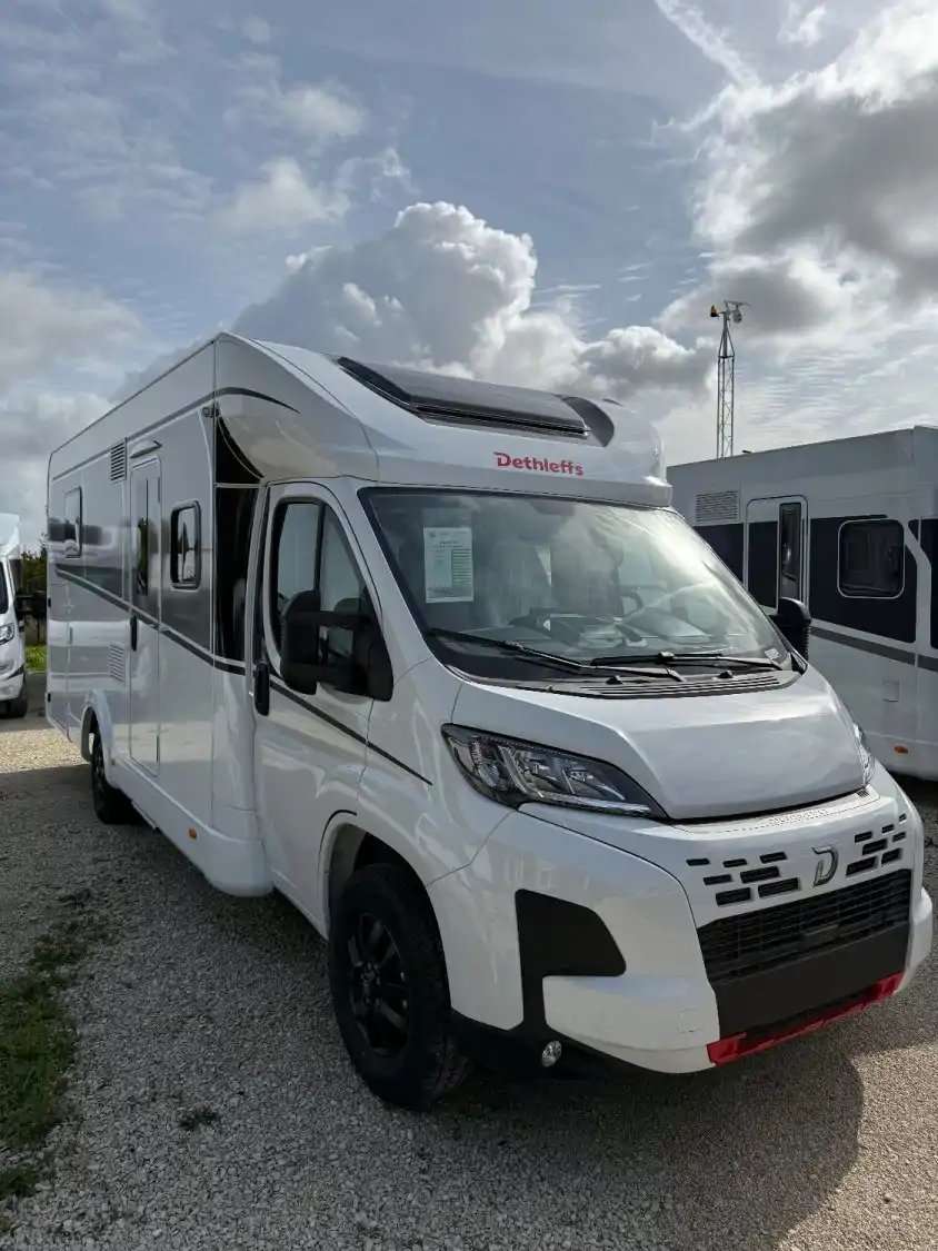 Photo Dethleffs Just camp  T 7052 DBL Profilé