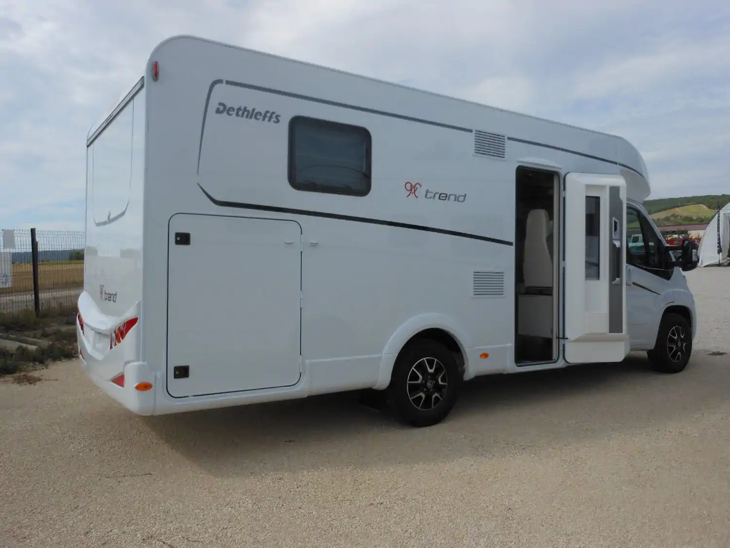 Image Dethleffs Just T Trend 7052 DBL Profilé